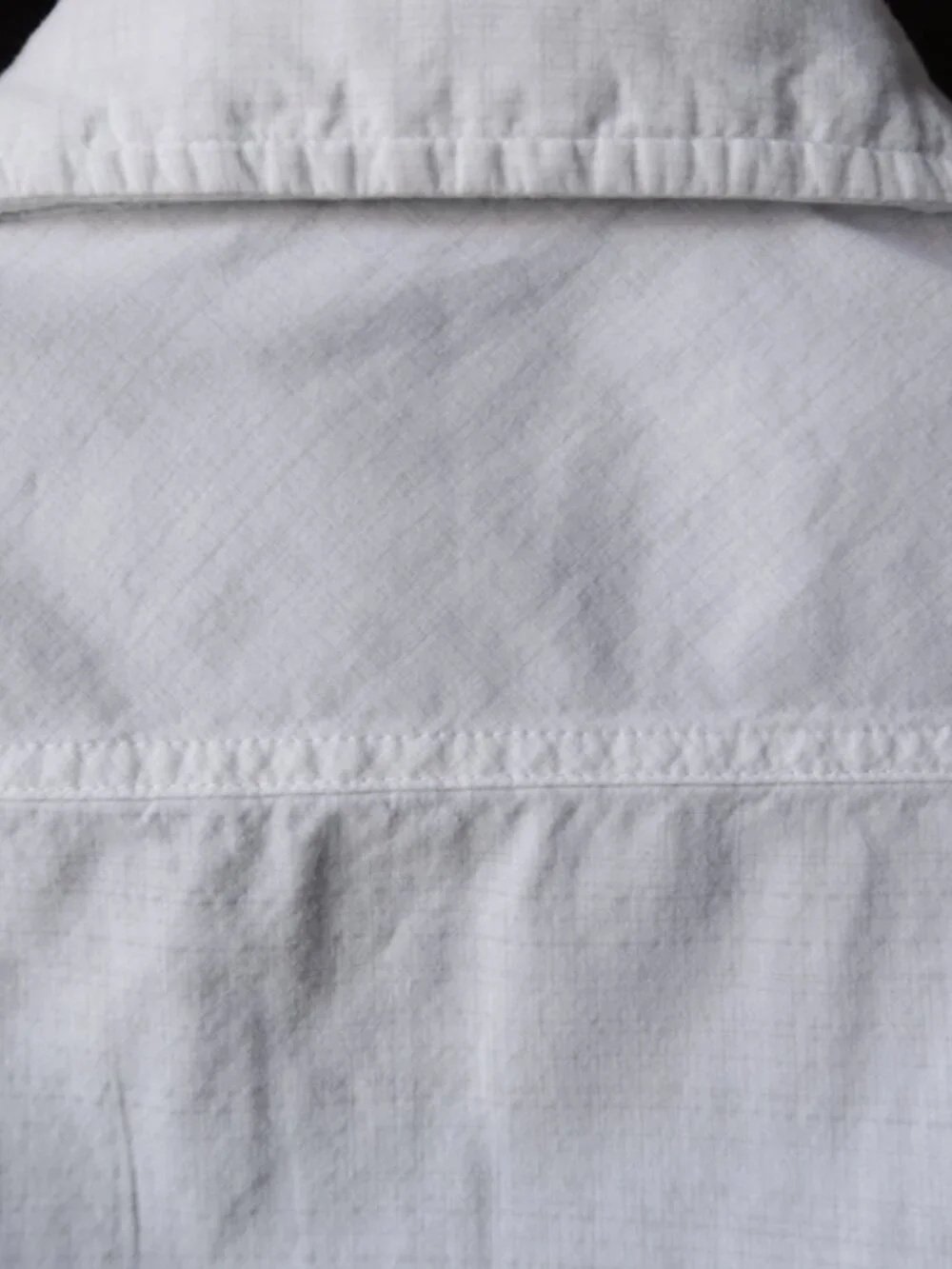Mountain Hardwear White SS Pocket Camp Shirt (M) OMG! 🌲